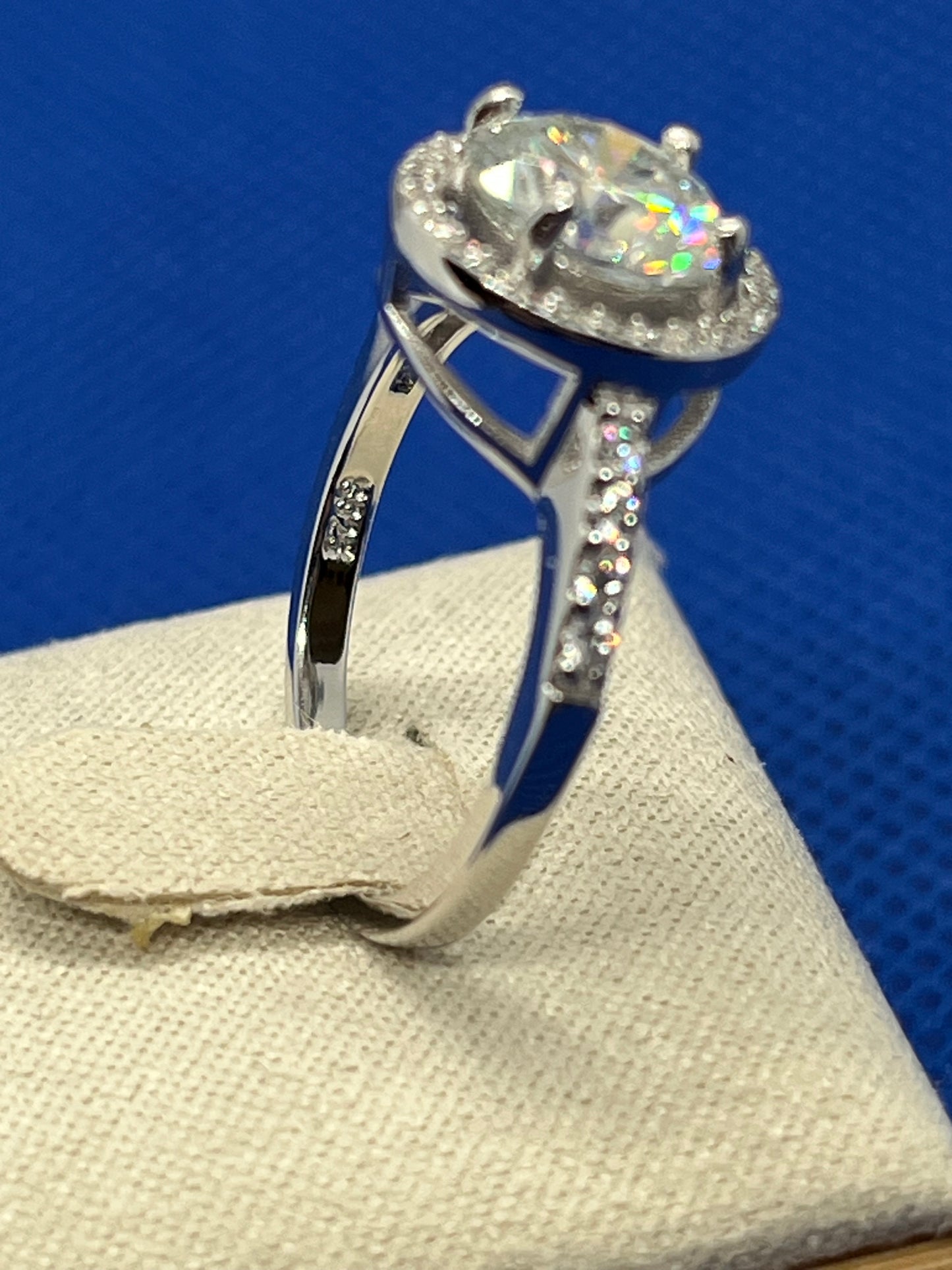 2ct moissanite in 925 sterling silver ring