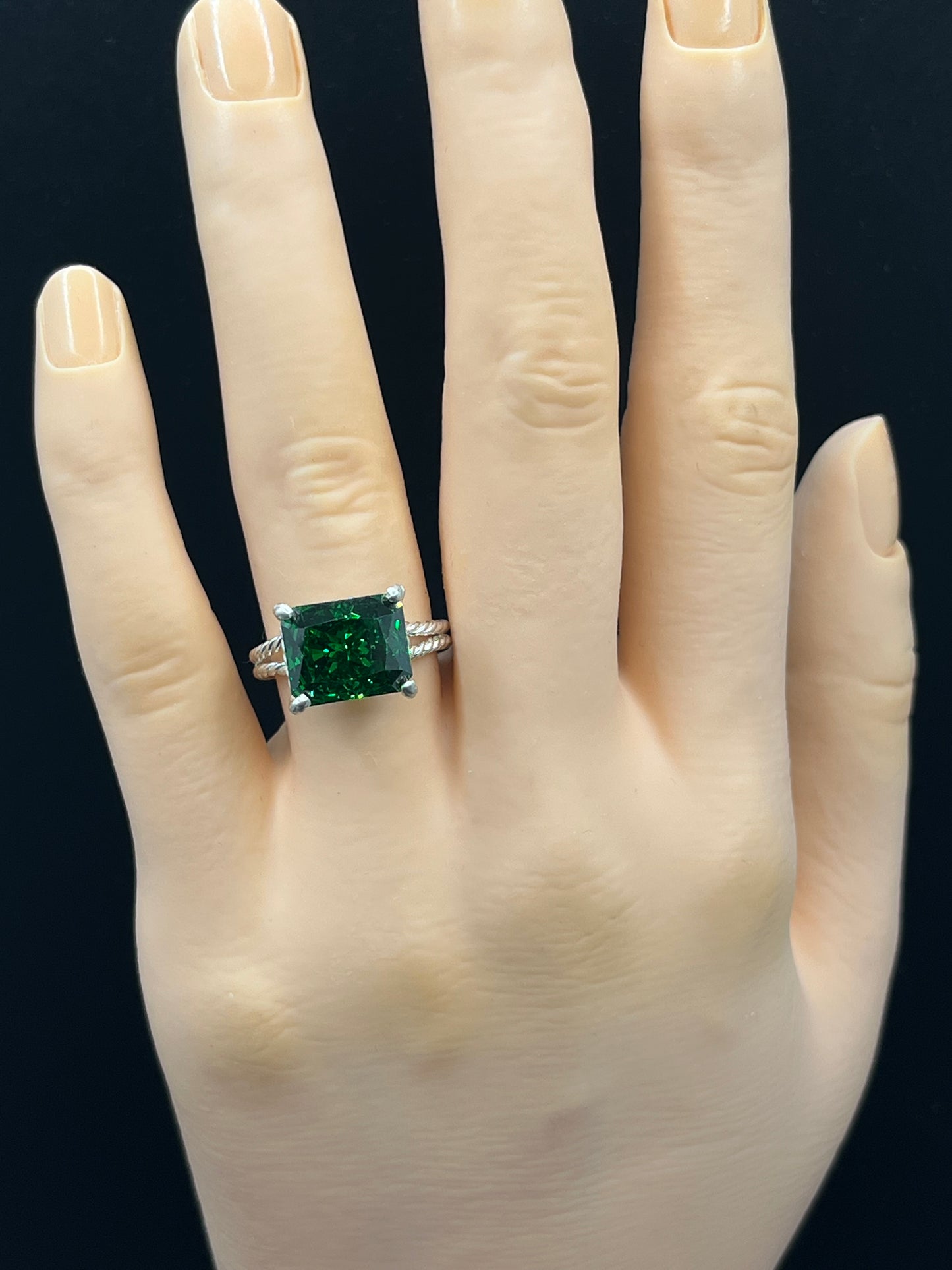 Custom made 925 sterling silver ring with deep green crushed ice CZ. size 7