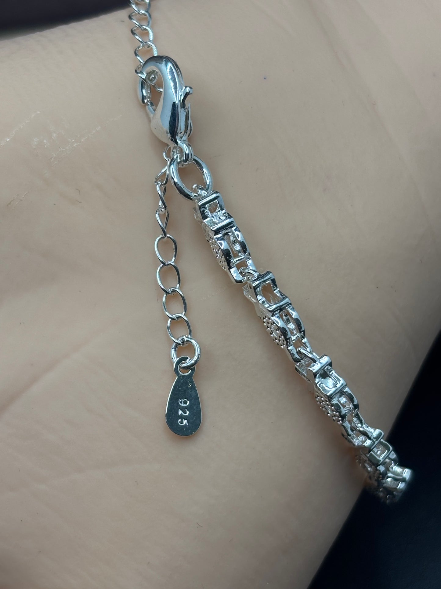 6.5” sterling silver XOXO bracelet