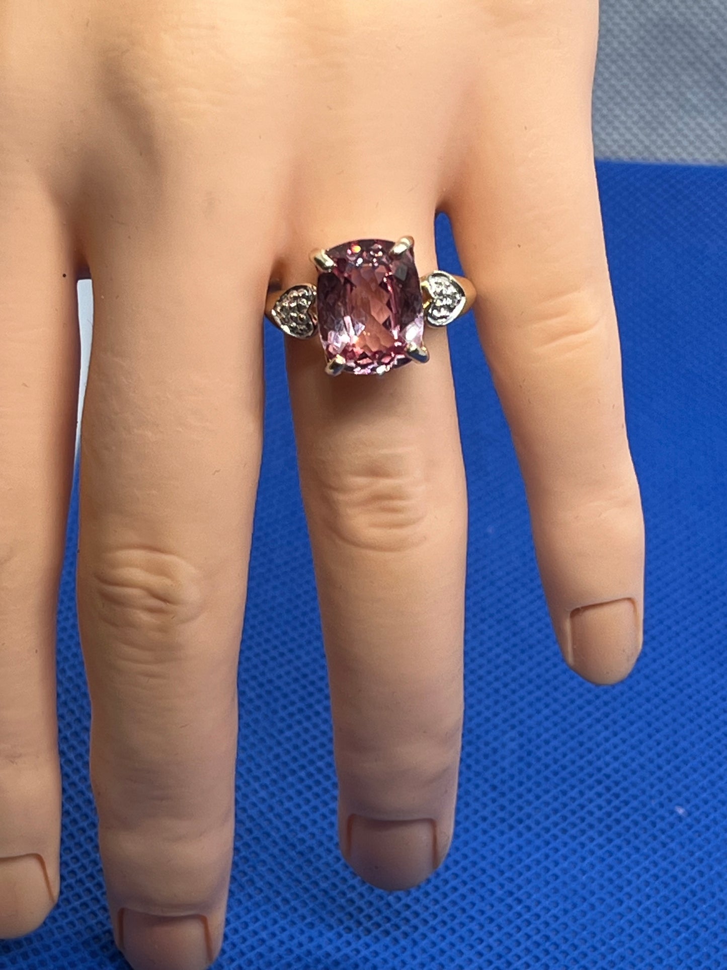 10k yellow gold & genuine Morganite ring