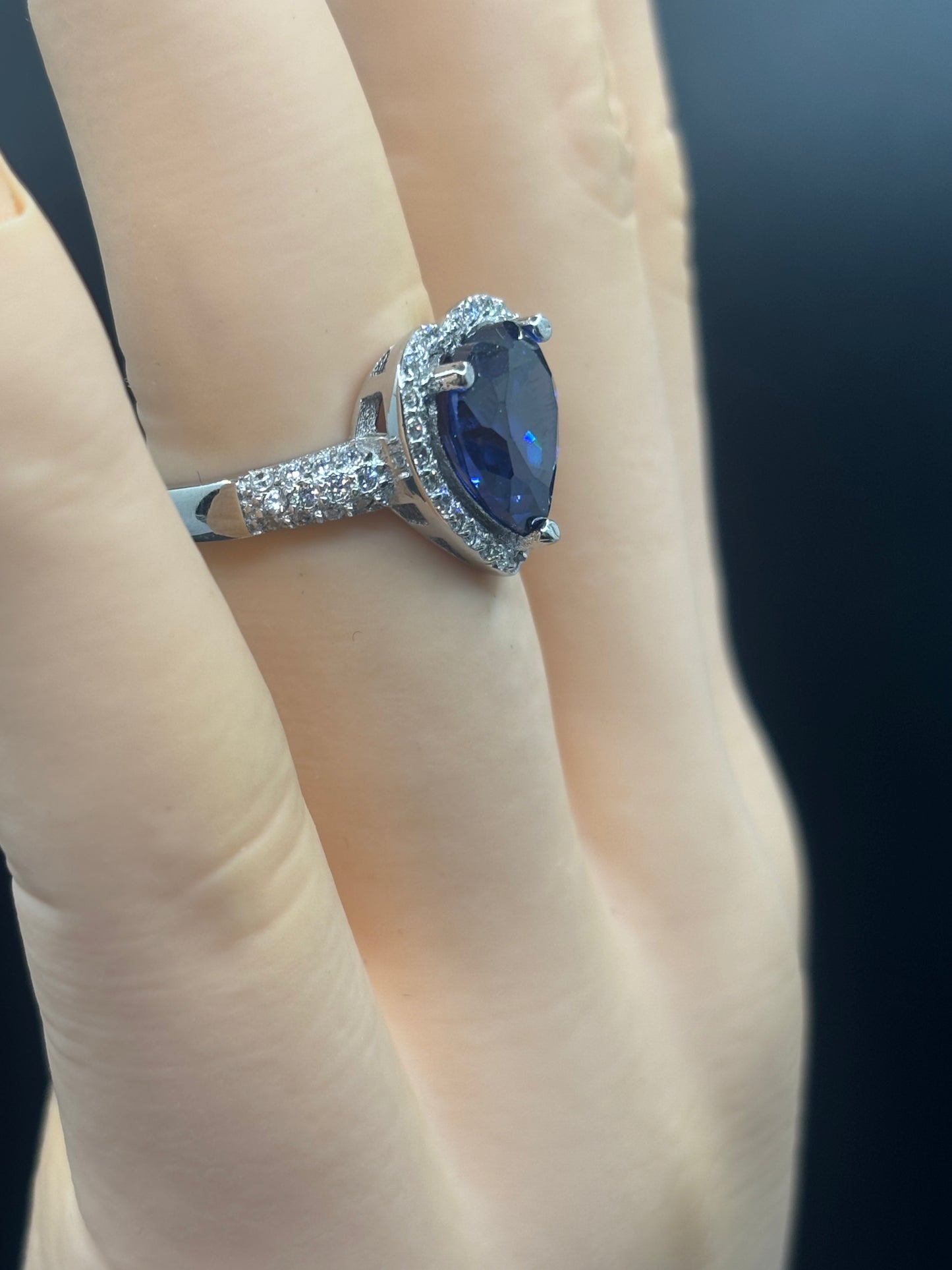 Sterling silver blue heart 💙 stone ring, size 5