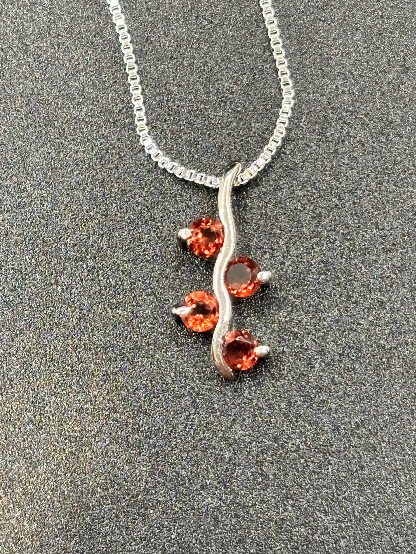 18” sterling silver box chain with sterling silver pendant
