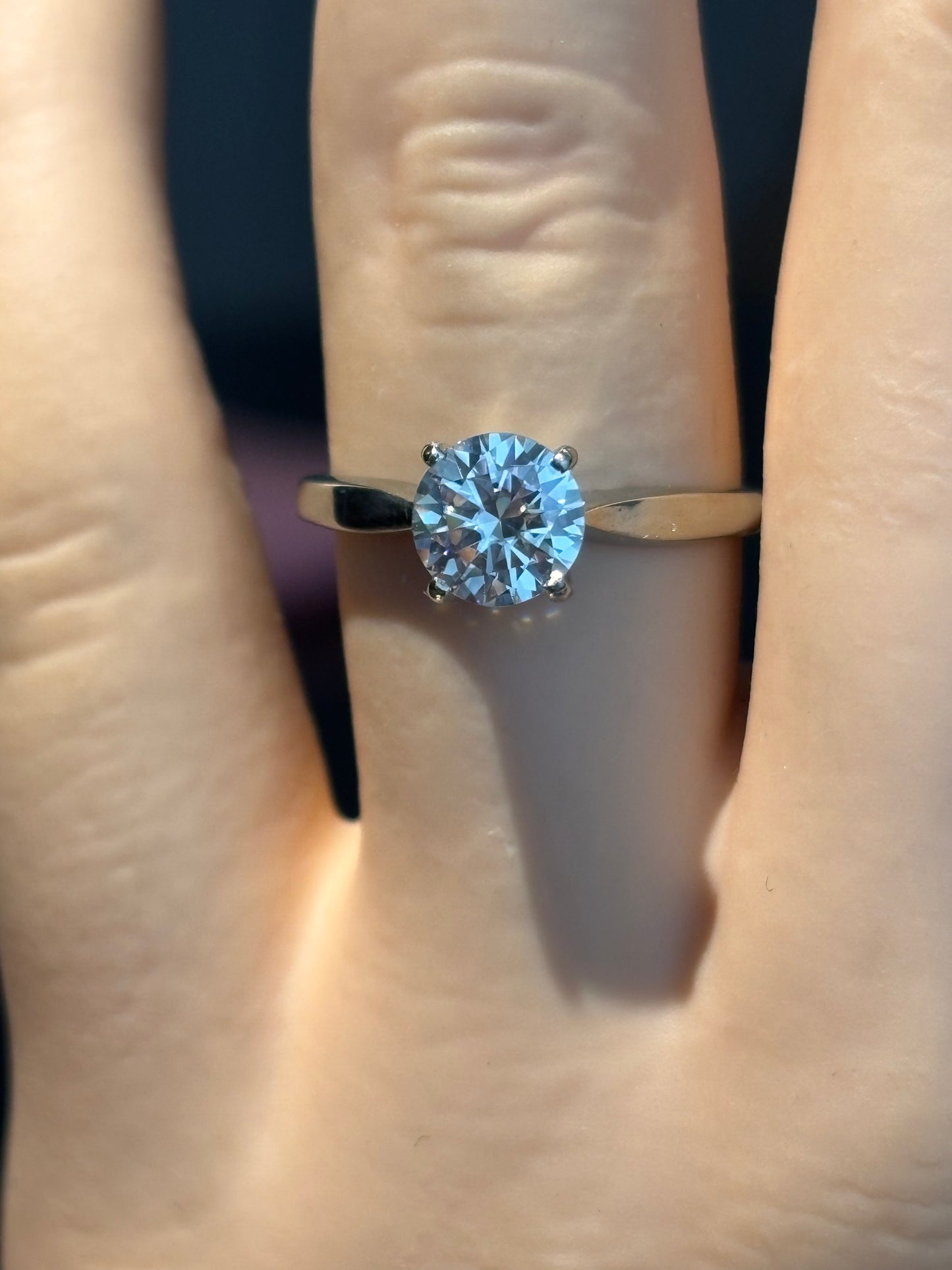 10k white gold ring with 1ct Moissanite, size 6.5