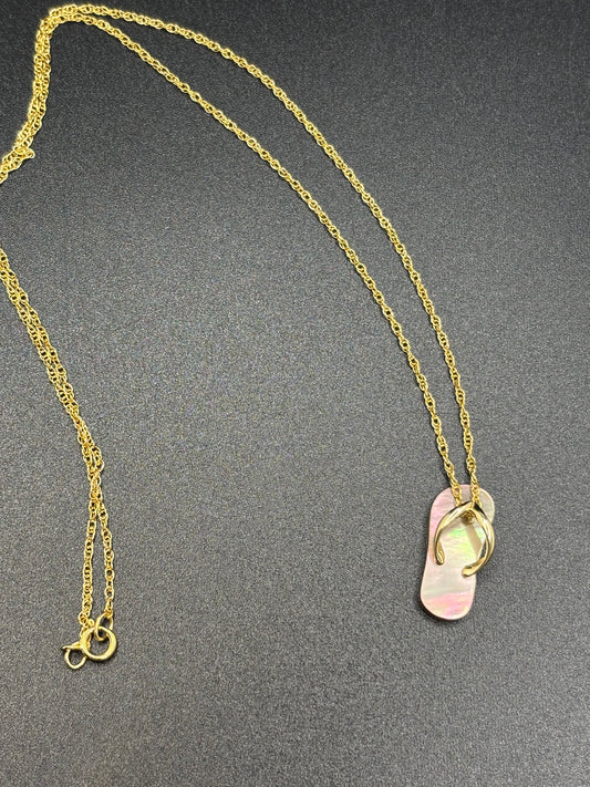 10k yellow gold 18” rope chain with gold & mother of pearl sandal pendant